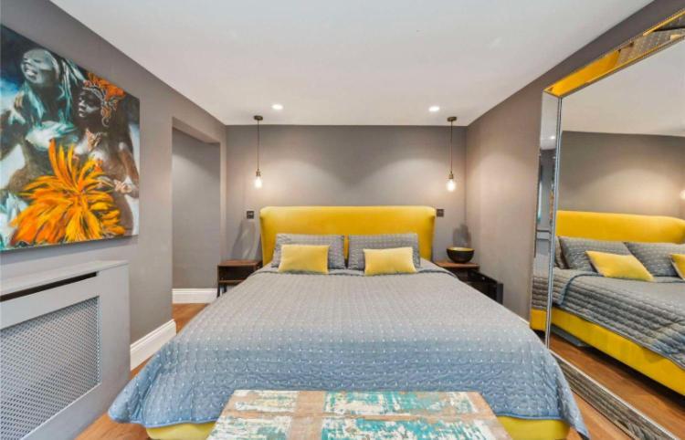 Beautiful And Spacious In Chelsea Londra