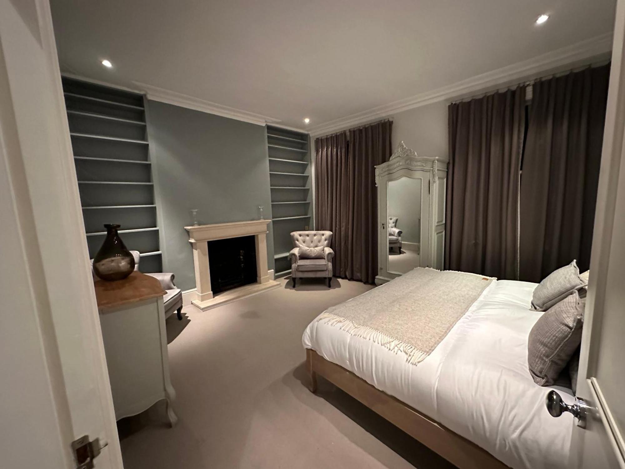 Beautiful And Spacious In Chelsea Londra